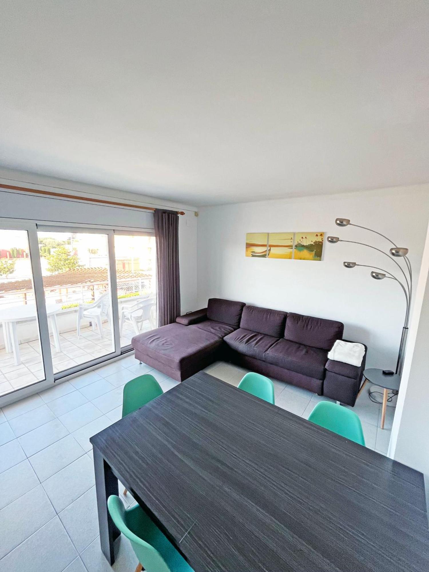 Apartamento De 3 Habitaciones En El Centro L'Escala Exterior photo